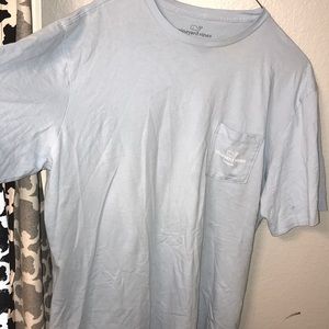Vineyard vines T shirt
